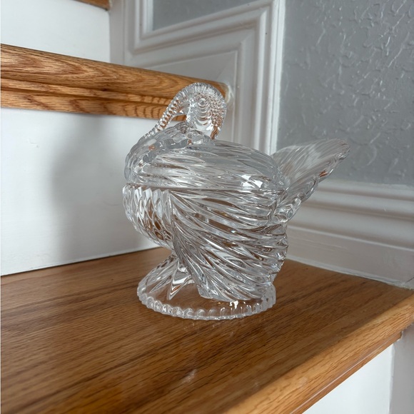 A Shannon Crystal by Godinger 24% Lead Crystal Covered Turkey Dish - Picture 4 of 7